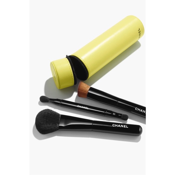 Limited edition Chanel Brushes set - Picture 2 of 3